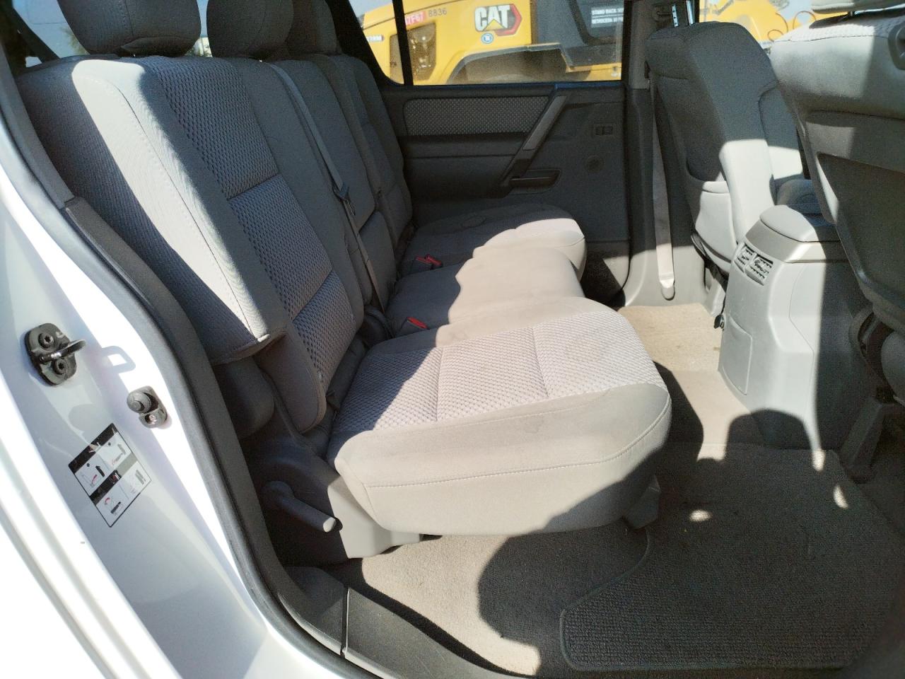 Photo 6 from auction – 2006 NISSAN ARMADA SE with VIN 5N1AA08A76N723186