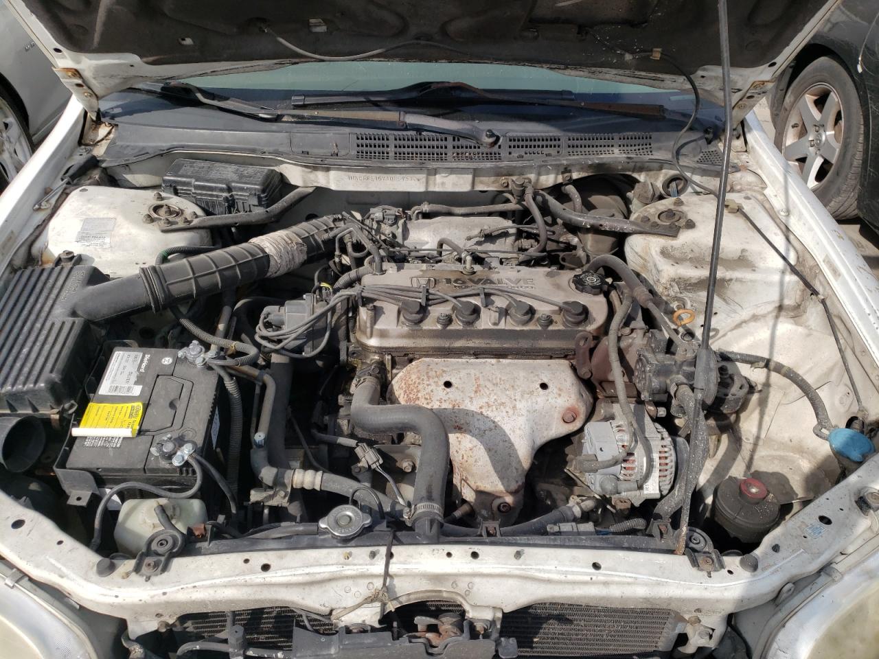 Photo 7 from auction – 2000 HONDA ACCORD DX with VIN 1HGCF8545YA085933