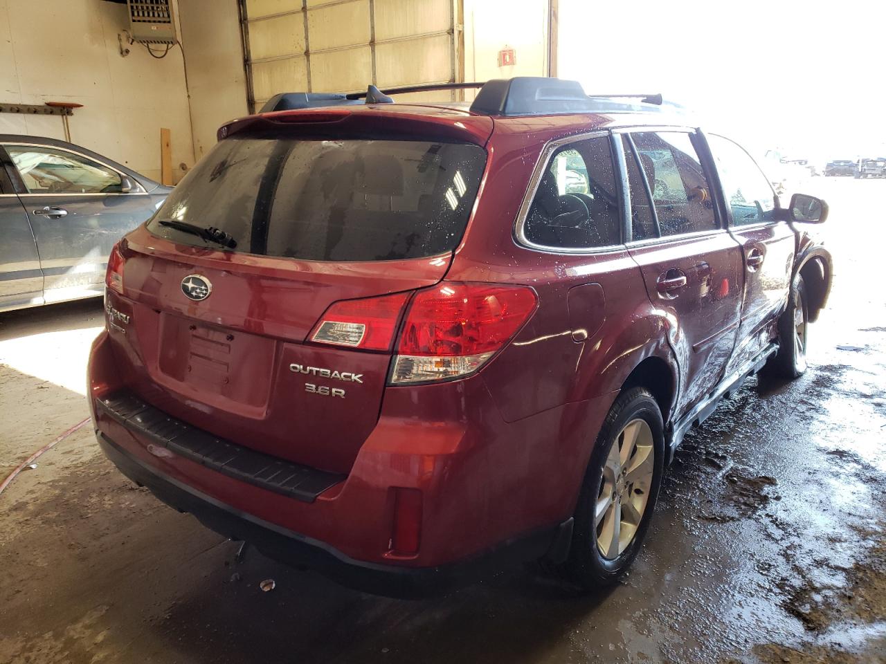 Photo 4 from auction – 2014 SUBARU OUTBACK 3. with VIN 4S4BRDLC5E2319865