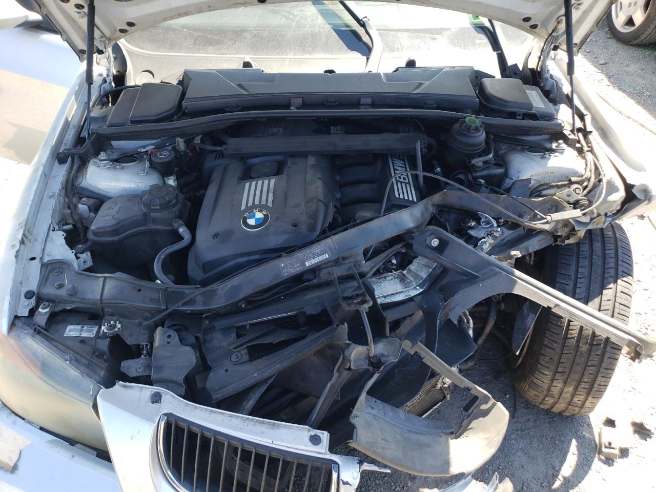 Photo 7 from auction – 2008 BMW 328 XI with VIN WBAVC93558K042430