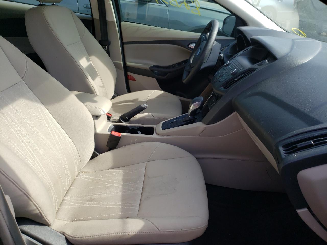 Photo 5 from auction – 2018 FORD FOCUS SE with VIN 1FADP3FE3JL265308