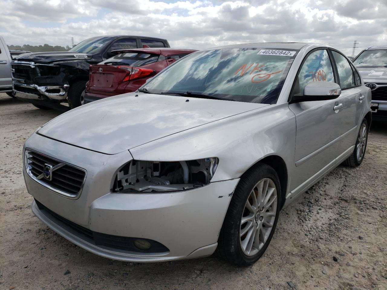 Photo 2 from auction – 2009 VOLVO S40 2.4I with VIN YV1MS382192462534