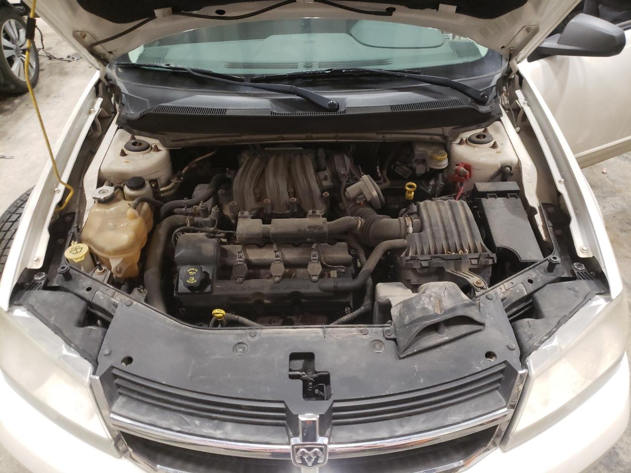 Photo 7 from auction – 2008 DODGE AVENGER SX with VIN 1B3LC56R58N108640