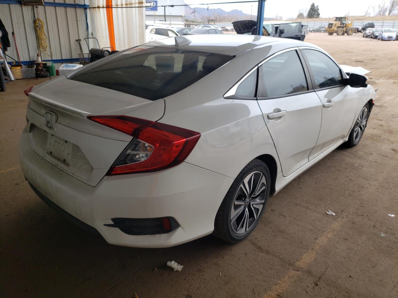 Photo 4 from auction – 2016 HONDA CIVIC EX with VIN 19XFC1F31GE030487
