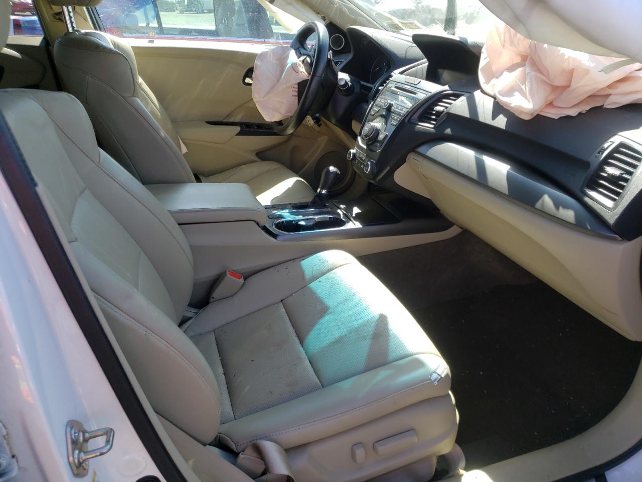 Photo 5 from auction – 2015 ACURA RDX TECHNO with VIN 5J8TB4H59FL015751