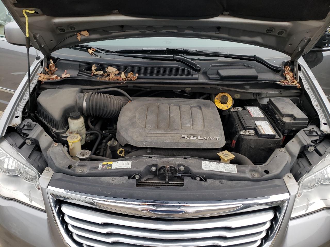 Photo 7 from auction – 2013 CHRYSLER TOWN & COU with VIN 2C4RC1BG3DR742869