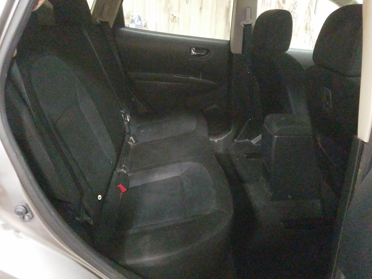 Photo 6 from auction – 2013 NISSAN ROGUE S with VIN JN8AS5MT7DW037232