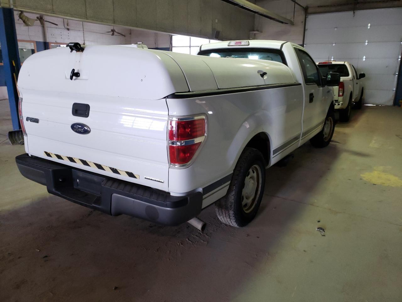 Photo 4 from auction – 2013 FORD F150 with VIN 1FTMF1CM1DKD91870