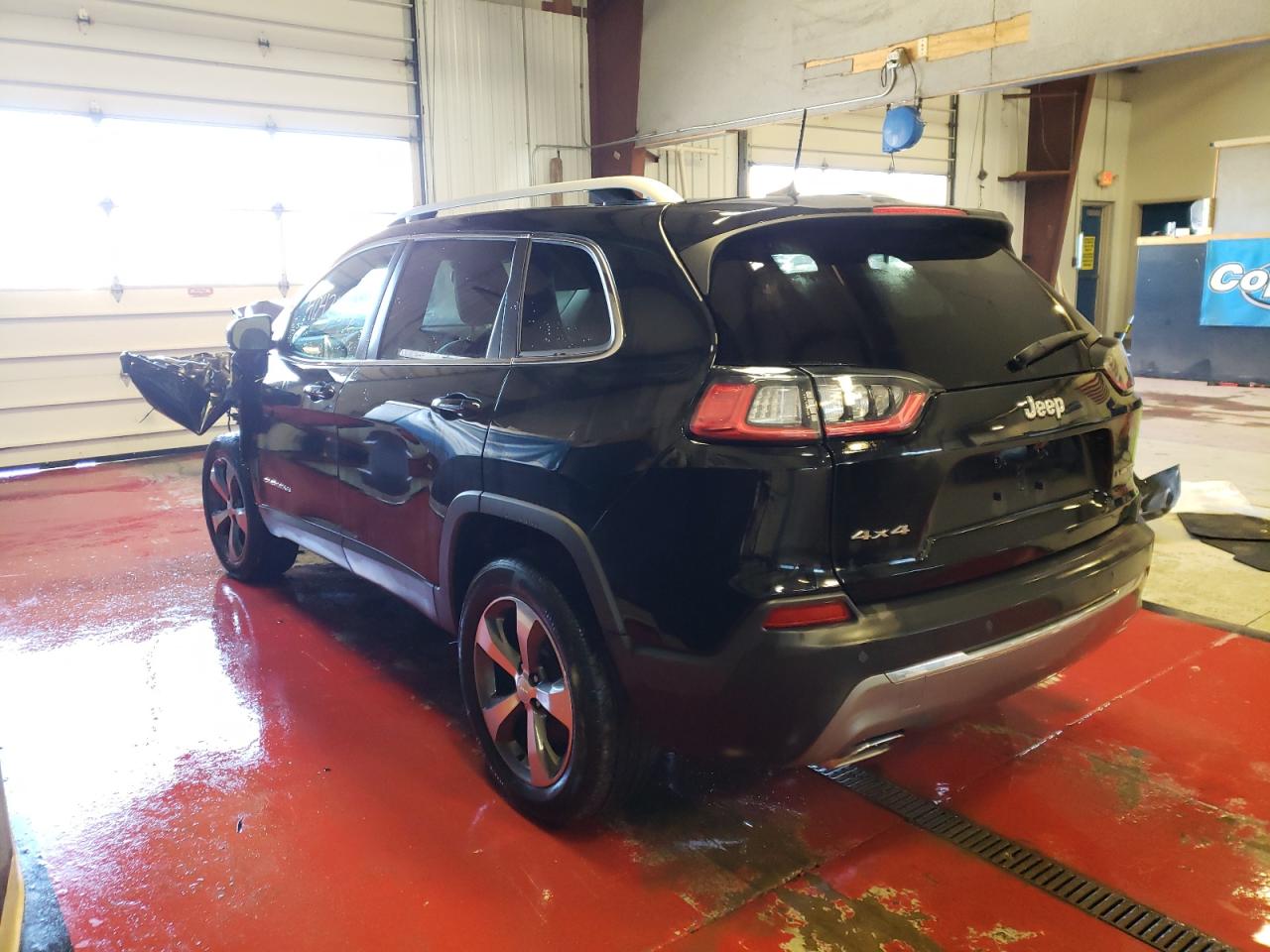 Photo 3 from auction – 2019 JEEP CHEROKEE L with VIN 1C4PJMDXXKD480537