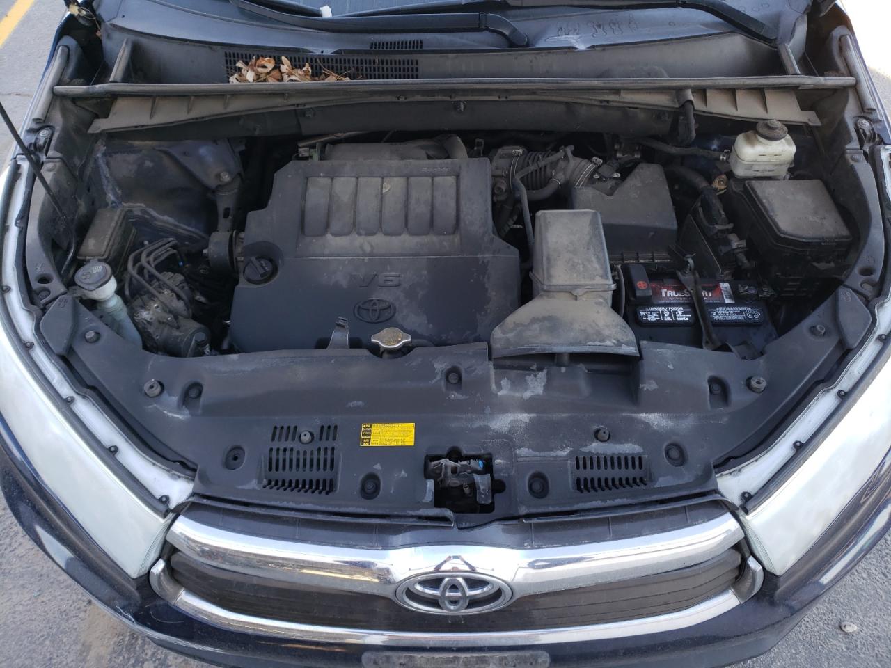 Foto 7 de la subasta – 2015 TOYOTA HIGHLANDER con VIN 5TDBKRFH1FS103065