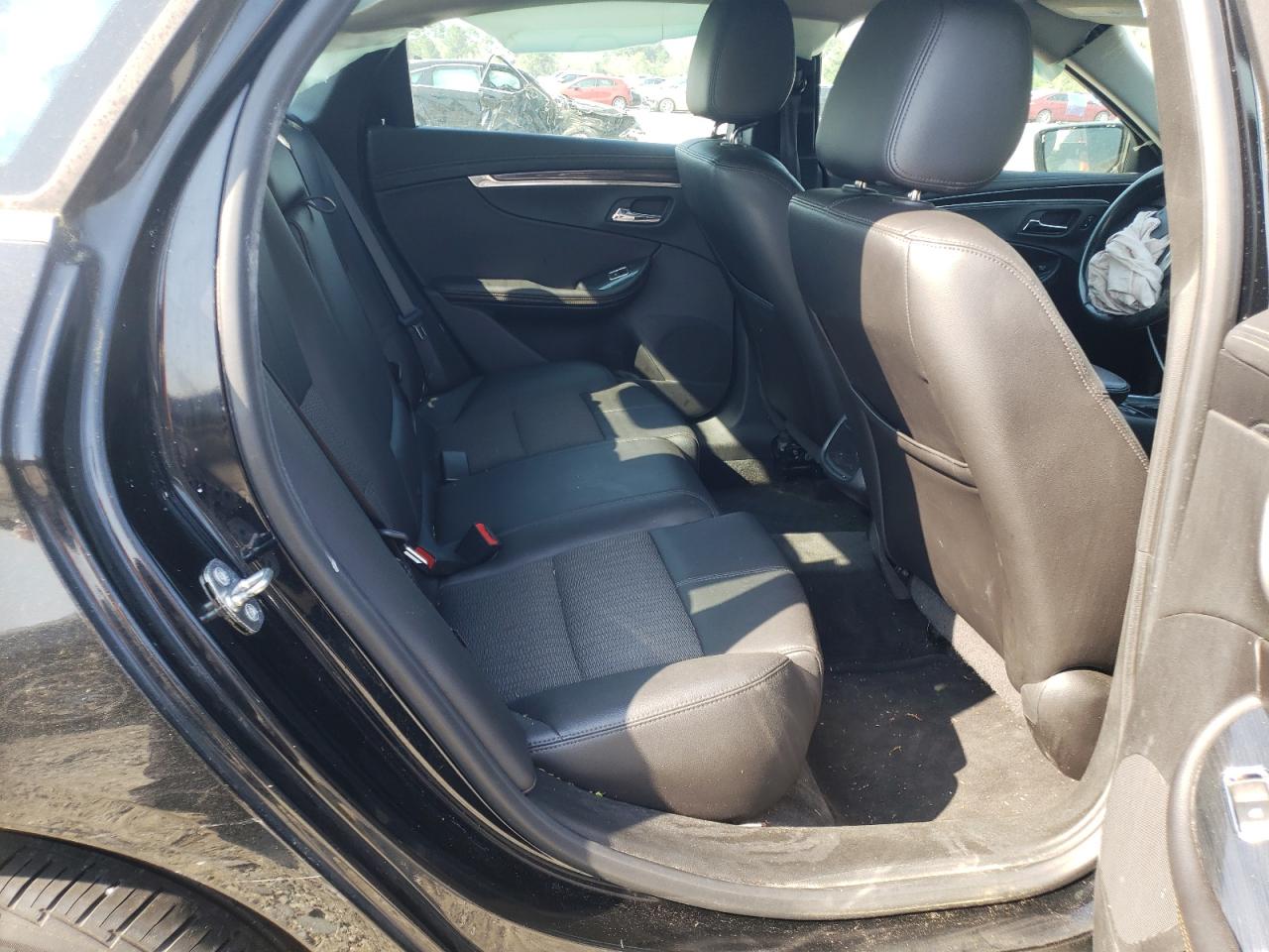 Photo 6 from auction – 2016 CHEVROLET IMPALA LT with VIN 2G1115S30G9102641