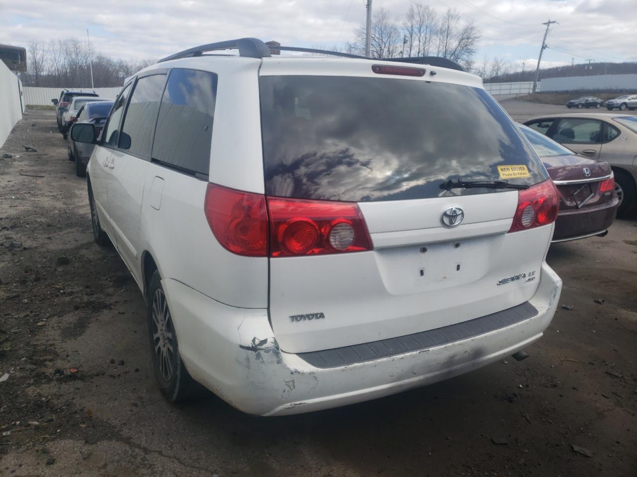 Photo 3 from auction – 2007 TOYOTA SIENNA LE with VIN 5TDBK23CX7S005931