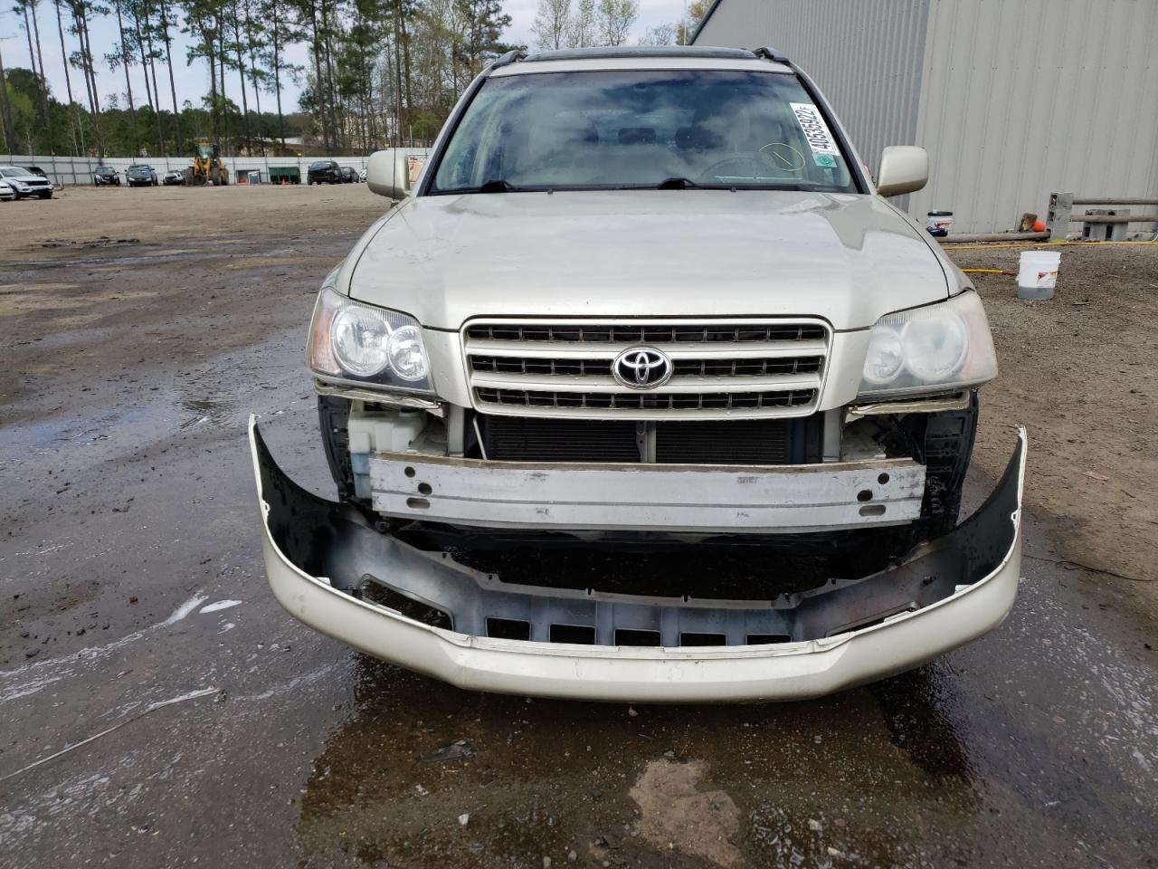 Photo 9 from auction – 2001 TOYOTA HIGHLANDER with VIN JTEGF21A610001215