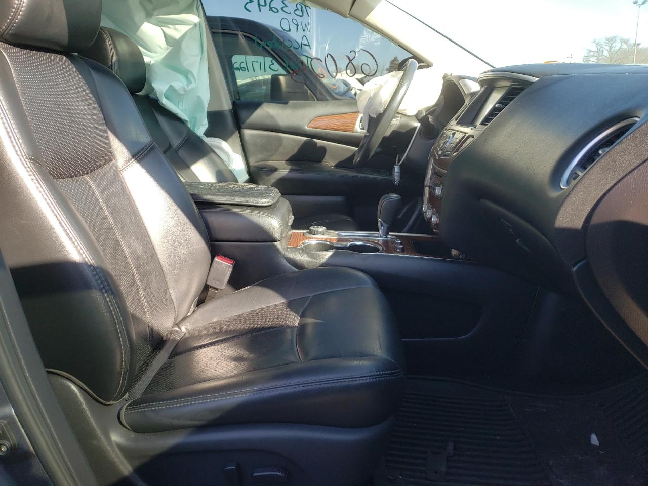 Photo 5 from auction – 2017 NISSAN PATHFINDER with VIN 5N1DR2MM6HC604528