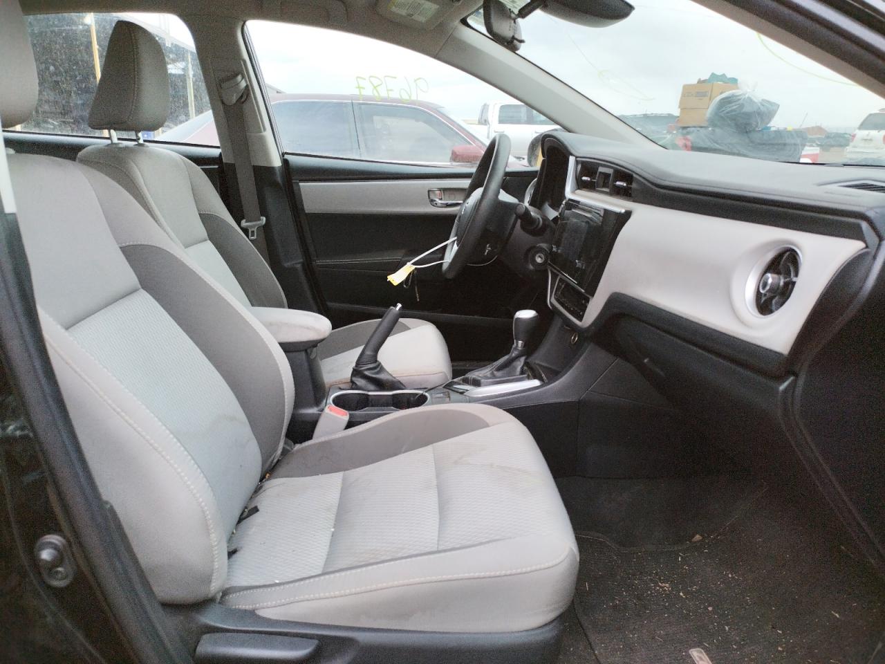 Photo 5 from auction – 2018 TOYOTA COROLLA L with VIN 2T1BURHEXJC008776