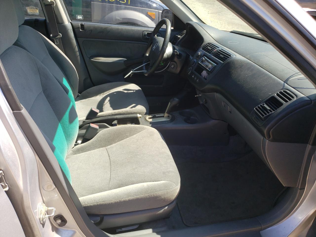 Photo 5 from auction – 2001 HONDA CIVIC LX with VIN 1HGES16591L063317