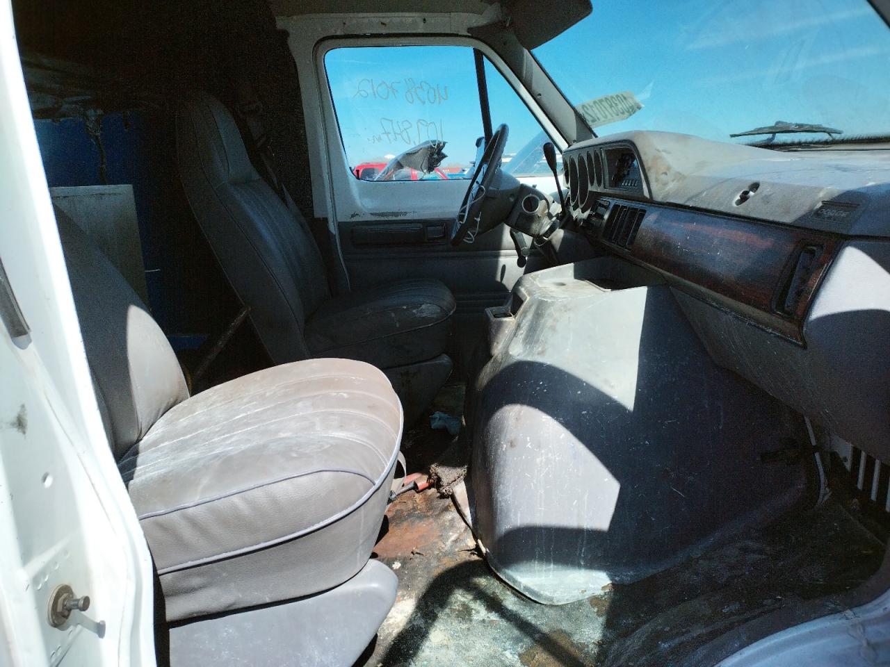 Photo 5 from auction – 1997 DODGE RAM VAN B3 with VIN 2B7KB31ZXVK597889