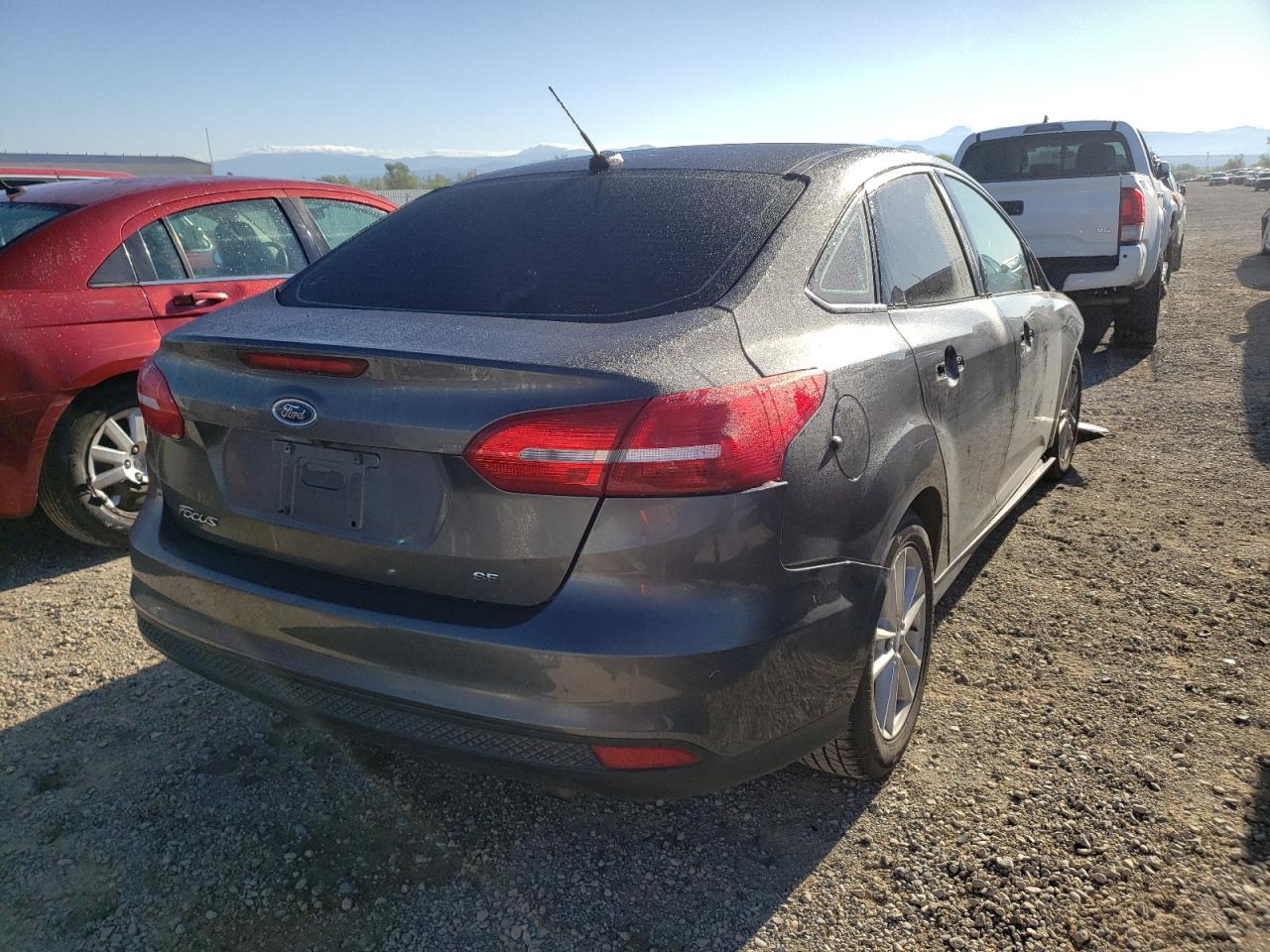 Photo 4 from auction – 2015 FORD FOCUS SE with VIN 1FADP3F27FL334773