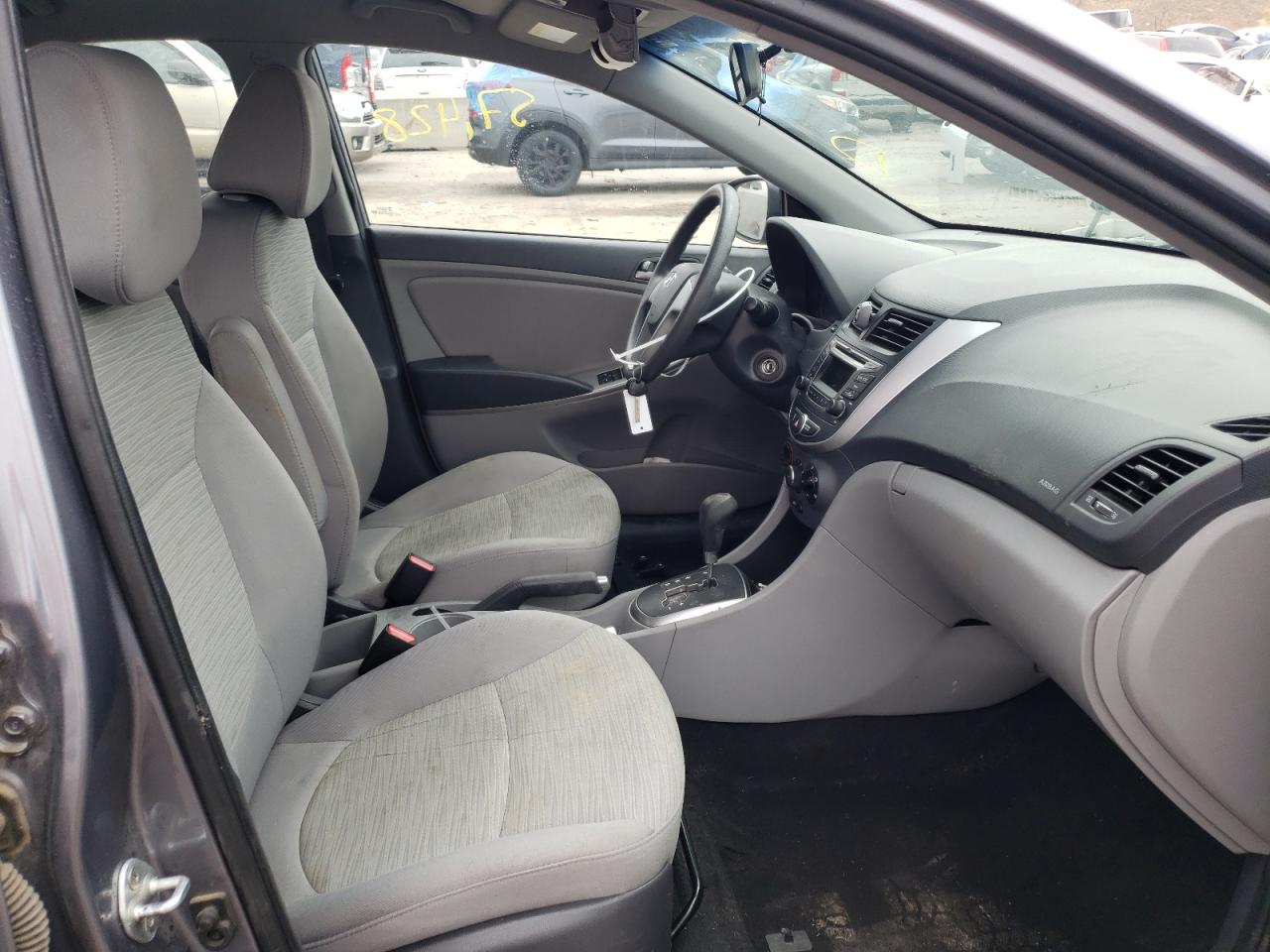 Photo 5 from auction – 2016 HYUNDAI ACCENT SE with VIN KMHCT4AE0GU130011