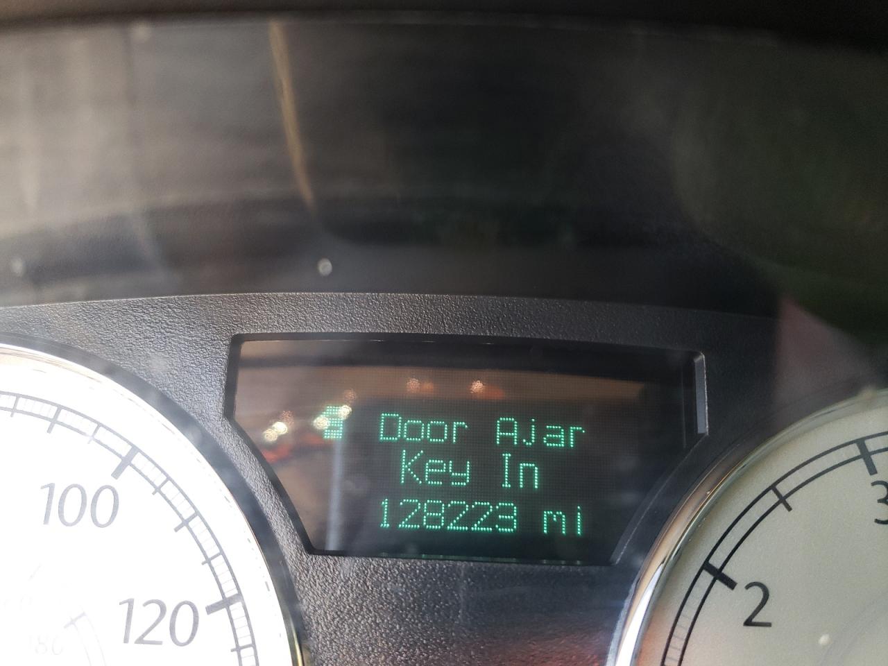 Zdjęcie 8 z aukcji – 2005 CHRYSLER 300C z VIN 2C3JA63H45H521011