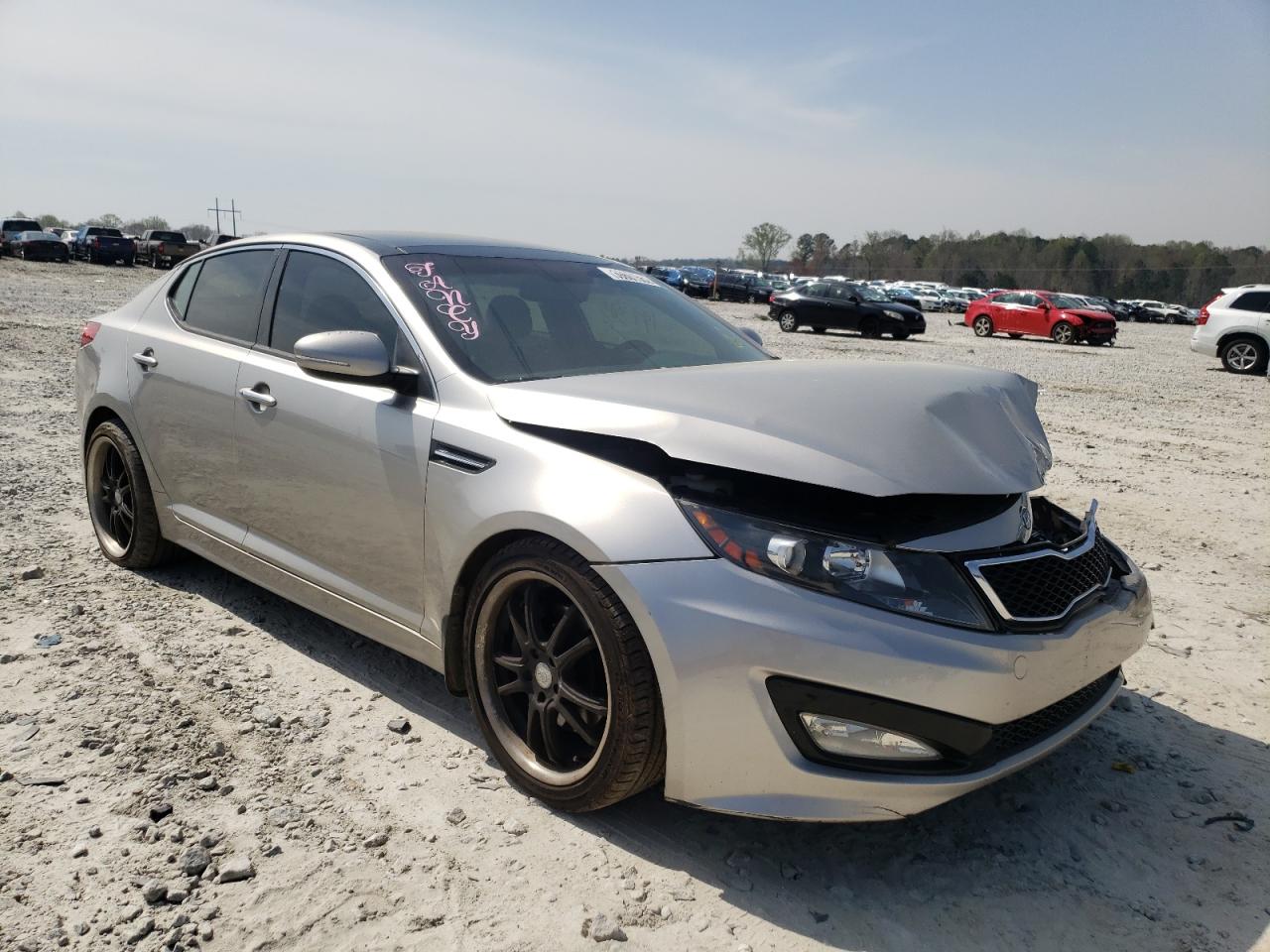 KIA OPTIMA SX 2011 مع رقم تعريف المركبة KNAGR4A66B5140605 - صورة من المزاد