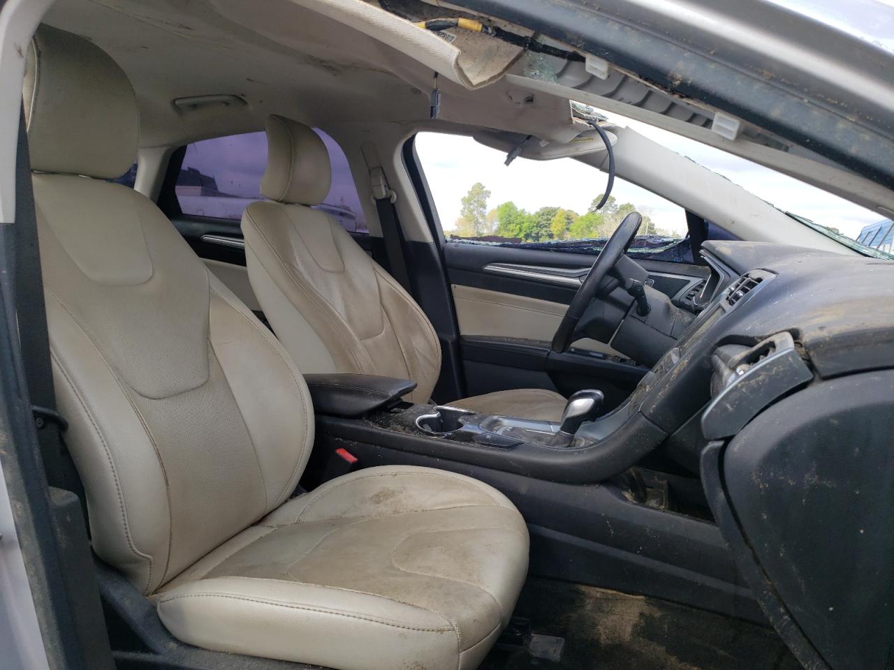 Photo 5 from auction – 2016 FORD FUSION TIT with VIN 3FA6P0RU1GR102385