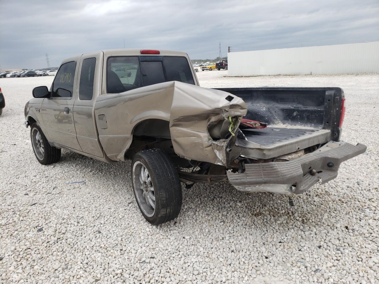 Photo 3 from auction – 2003 FORD RANGER SUP with VIN 1FTYR44U03PB81240