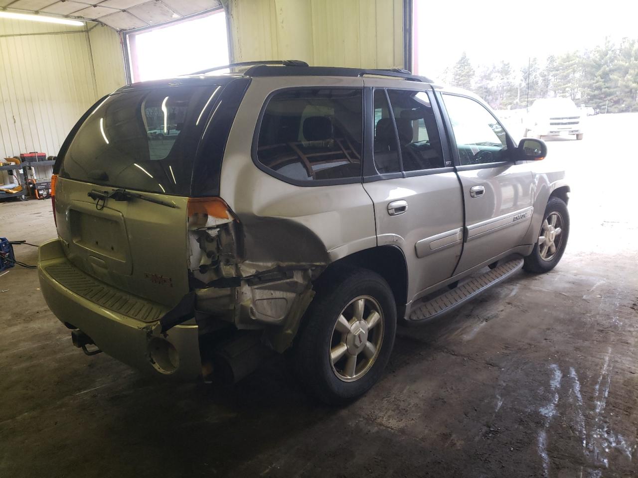 Photo 4 from auction – 2003 GMC ENVOY with VIN 1GKDT13S532135760