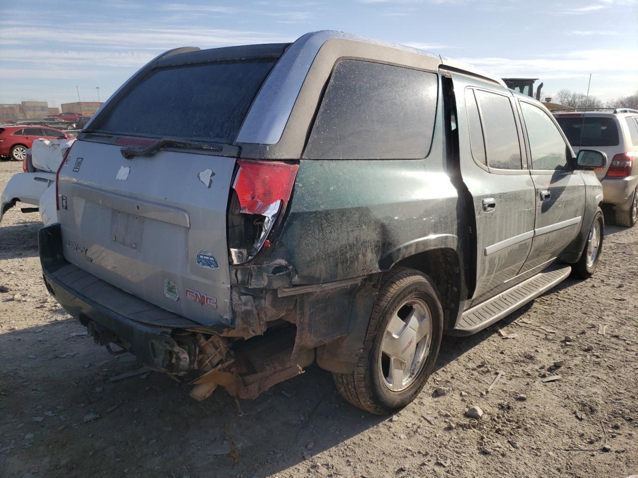 Photo 4 from auction – 2005 GMC ENVOY XUV with VIN 1GKET12S356118599
