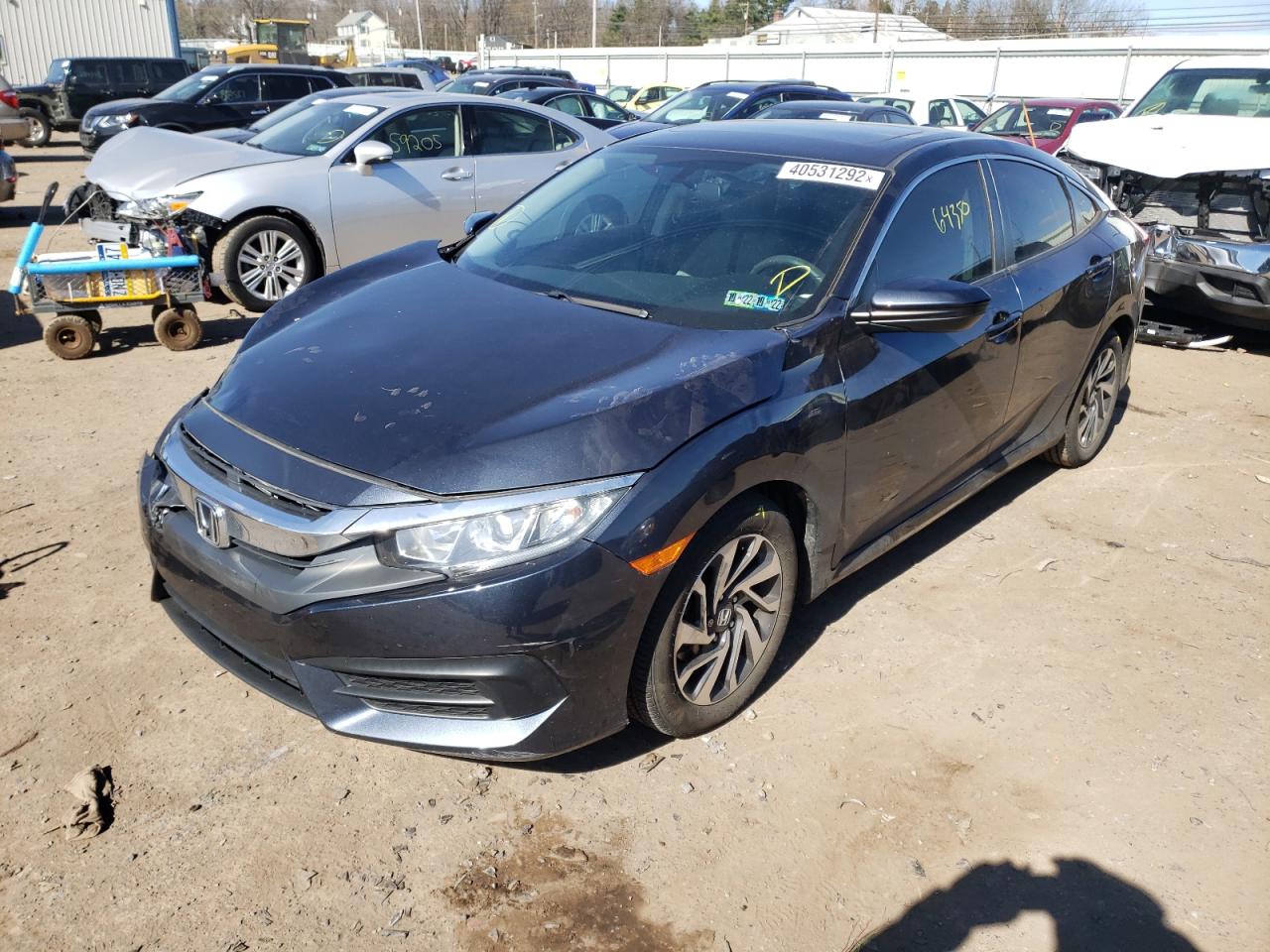 Photo 2 from auction – 2018 HONDA CIVIC EX with VIN 2HGFC2F71JH556284