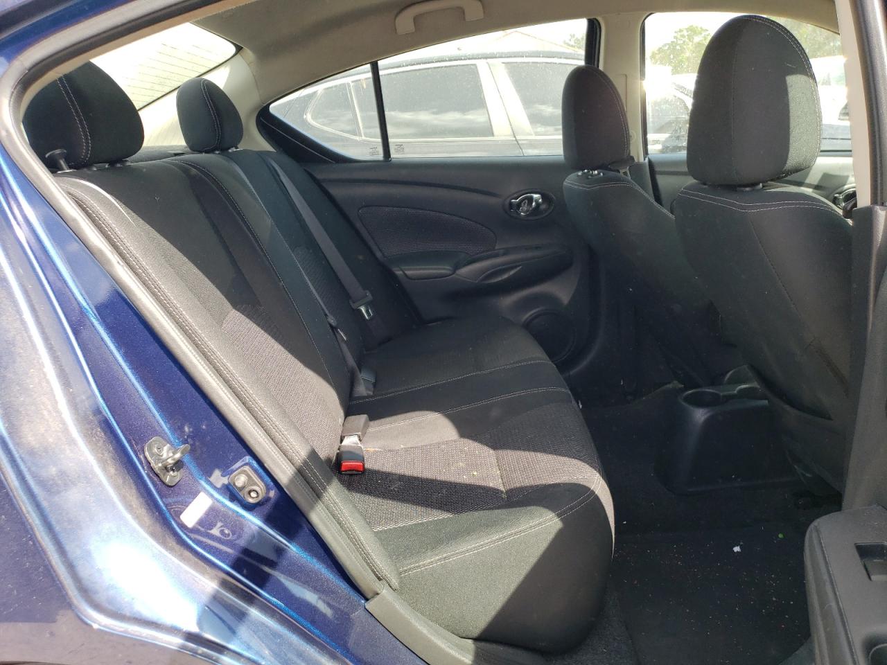 Photo 6 from auction – 2018 NISSAN VERSA S with VIN 3N1CN7AP8JL856074