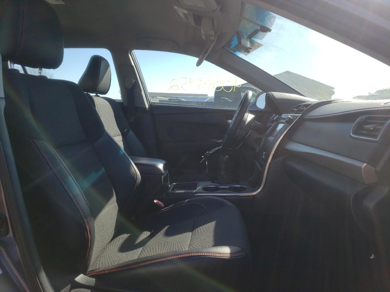 Photo 5 from auction – 2016 TOYOTA CAMRY LE with VIN 4T1BF1FK4GU182970