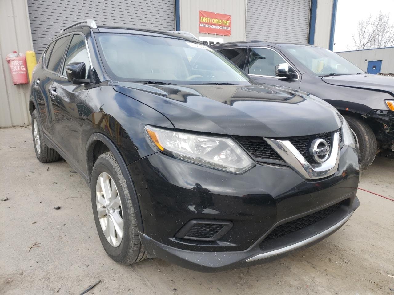 NISSAN ROGUE S 2014 with VIN 5N1AT2MV3EC780221 - Photo from auction