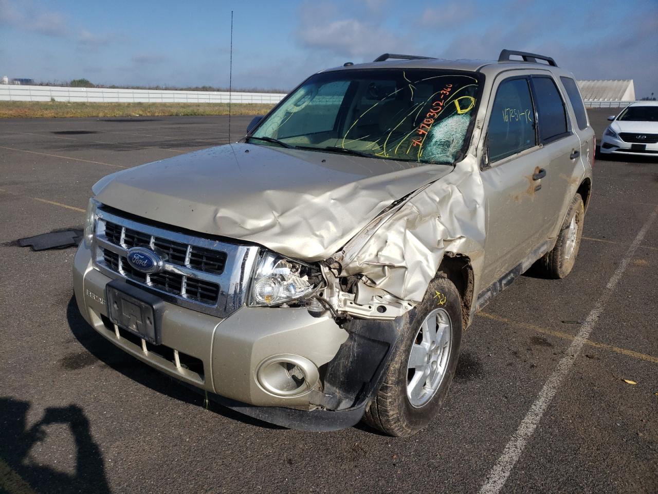 Photo 2 from auction – 2012 FORD ESCAPE XLT with VIN 1FMCU0DG8CKA84548