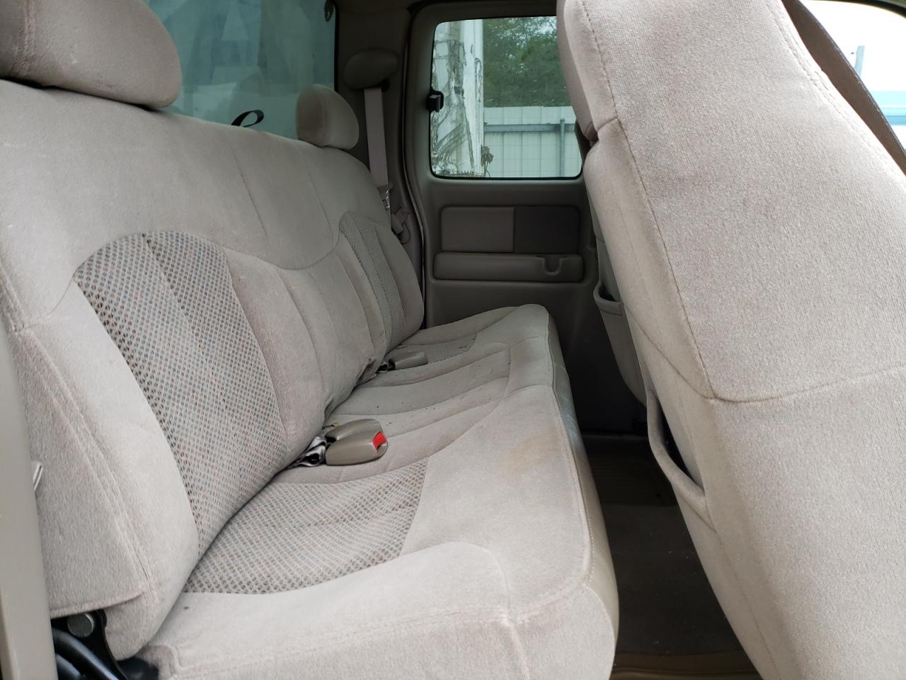 Photo 6 from auction – 2002 CHEVROLET SILVERADO with VIN 2GCEK19T321396872