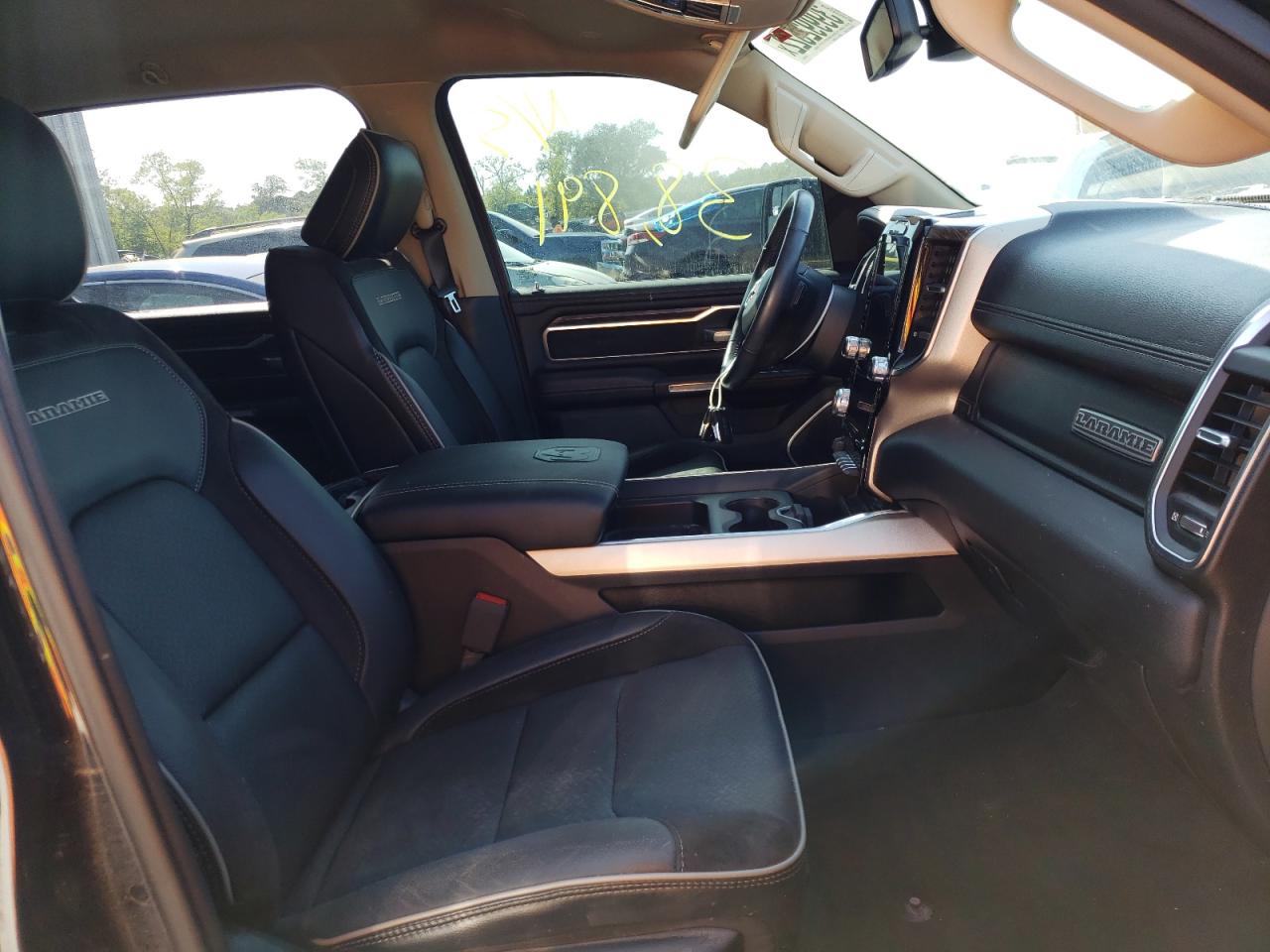 Photo 5 from auction – 2020 RAM 1500 LARAM with VIN 1C6SRFJTXLN208377