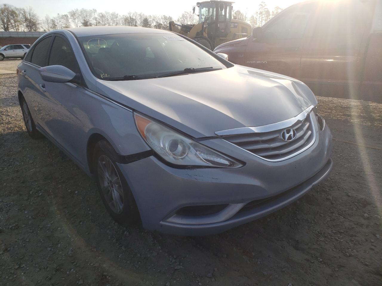 HYUNDAI SONATA GLS 2012 with VIN 5NPEB4AC6CH345136 - Photo from auction