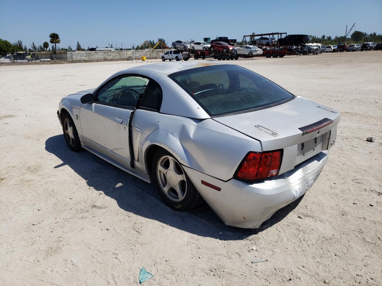 Photo 3 from auction – 2004 FORD MUSTANG with VIN 1FAFP40664F160054