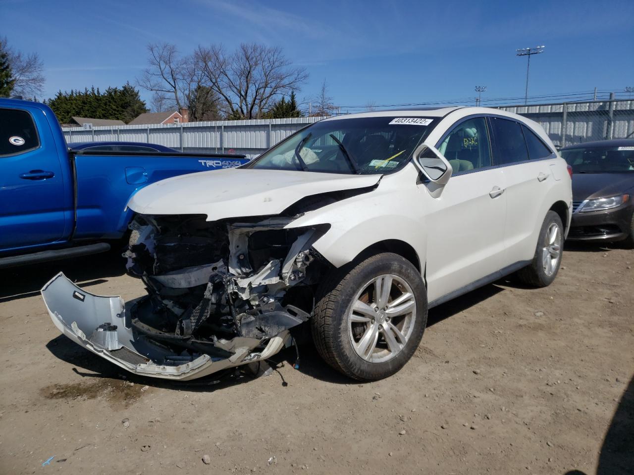 Photo 2 from auction – 2015 ACURA RDX TECHNO with VIN 5J8TB4H59FL015751