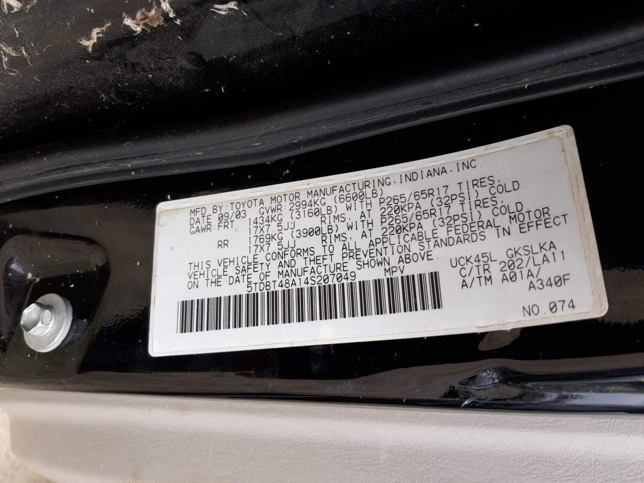 Photo 10 from auction – 2004 TOYOTA SEQUOIA LI with VIN 5TDBT48A14S207049