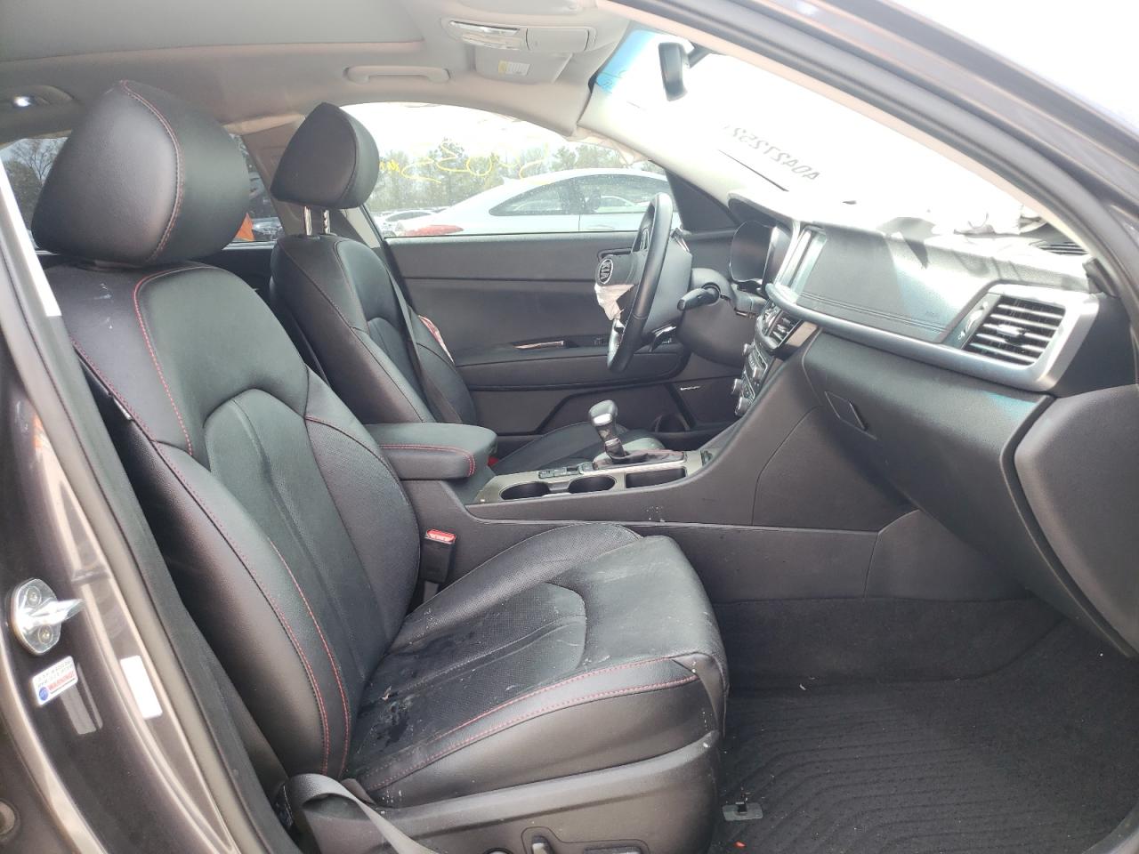 Photo 5 from auction – 2016 KIA OPTIMA SX with VIN 5XXGW4L24GG086553