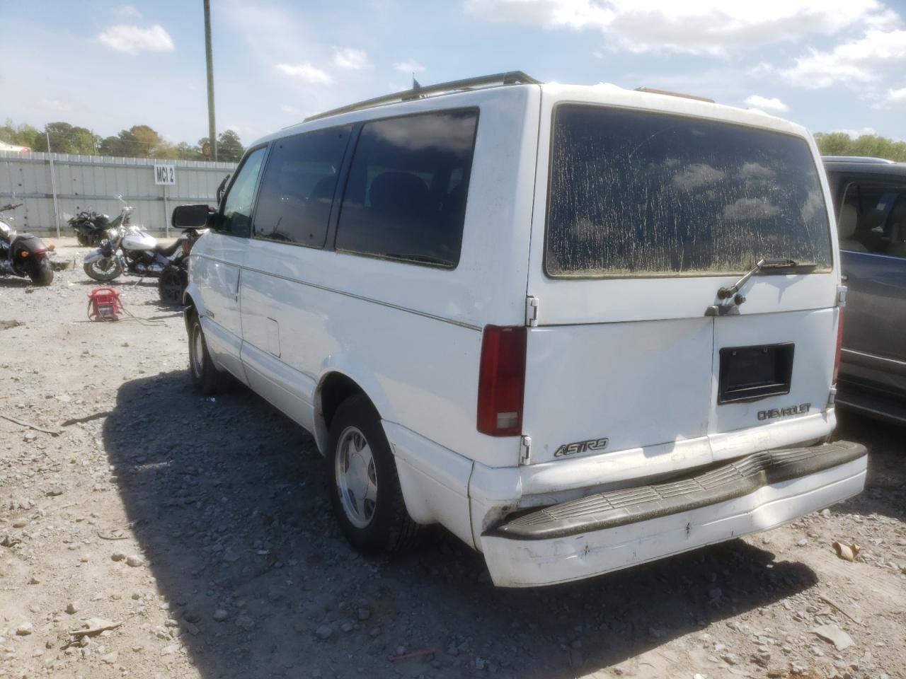 Photo 3 from auction – 2000 CHEVROLET ASTRO with VIN 1GNDM19W0YB162964