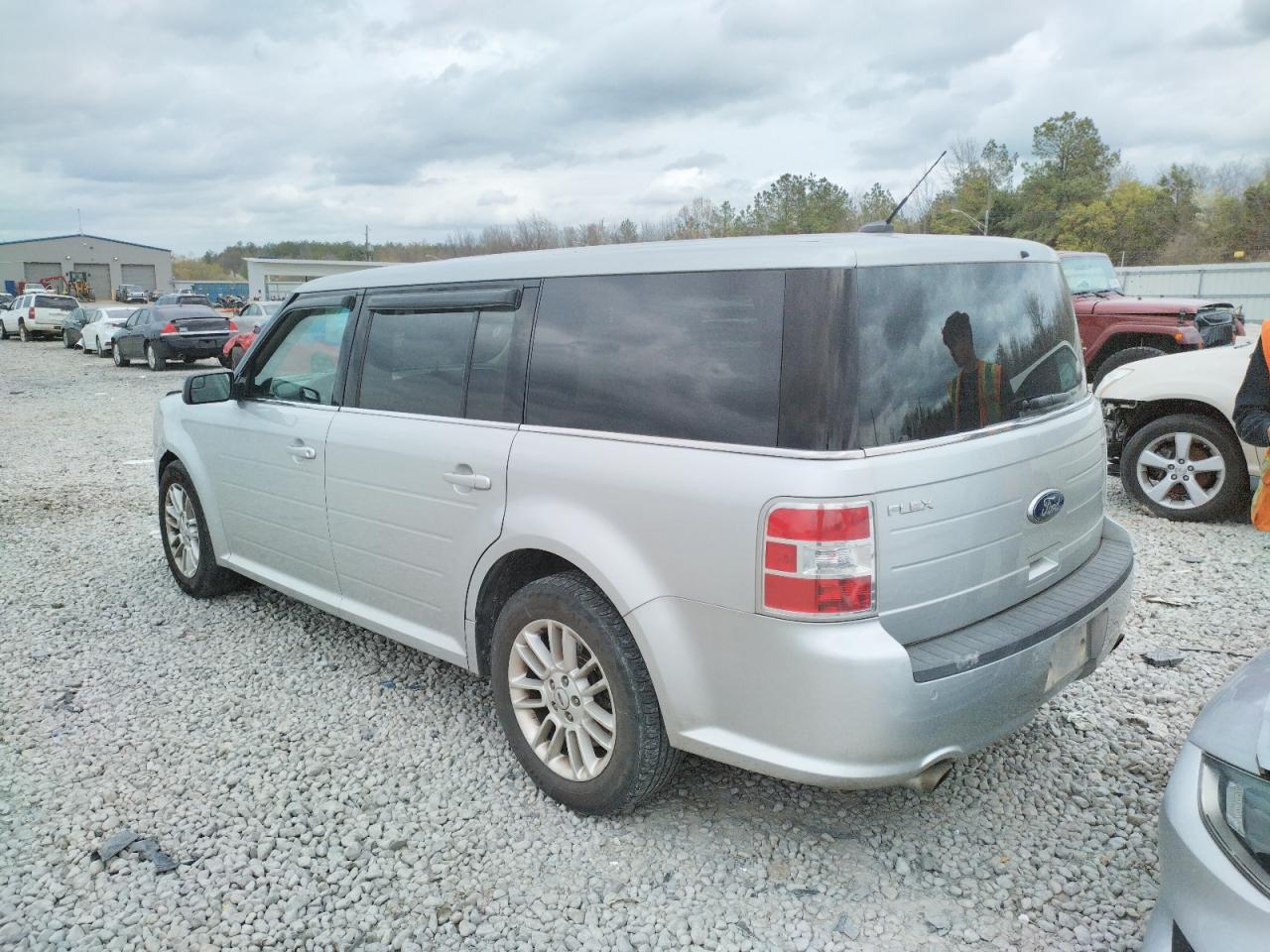 Photo 3 from auction – 2013 FORD FLEX SEL with VIN 2FMGK5C84DBD28707