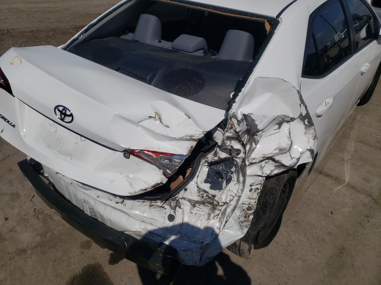 Photo 9 from auction – 2015 TOYOTA COROLLA L with VIN 5YFBURHE3FP289312