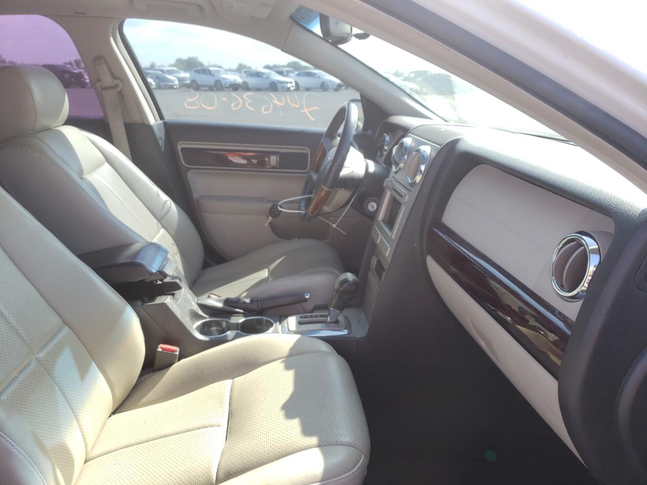 Photo 5 from auction – 2008 LINCOLN MKZ with VIN 3LNHM26T58R640216