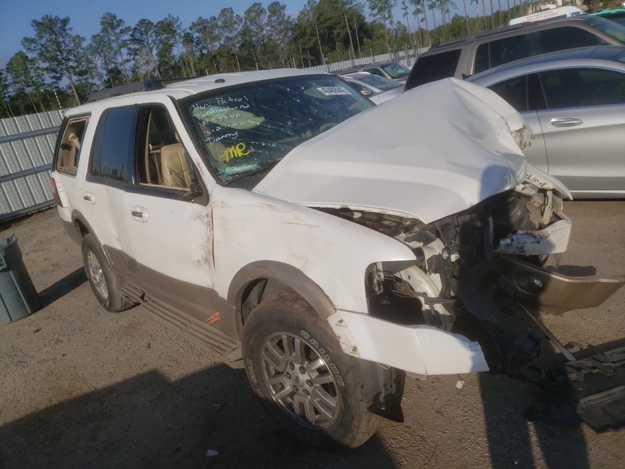 FORD EXPEDITION 2012 with VIN 1FMJU1J59CEF08687 - Photo from auction