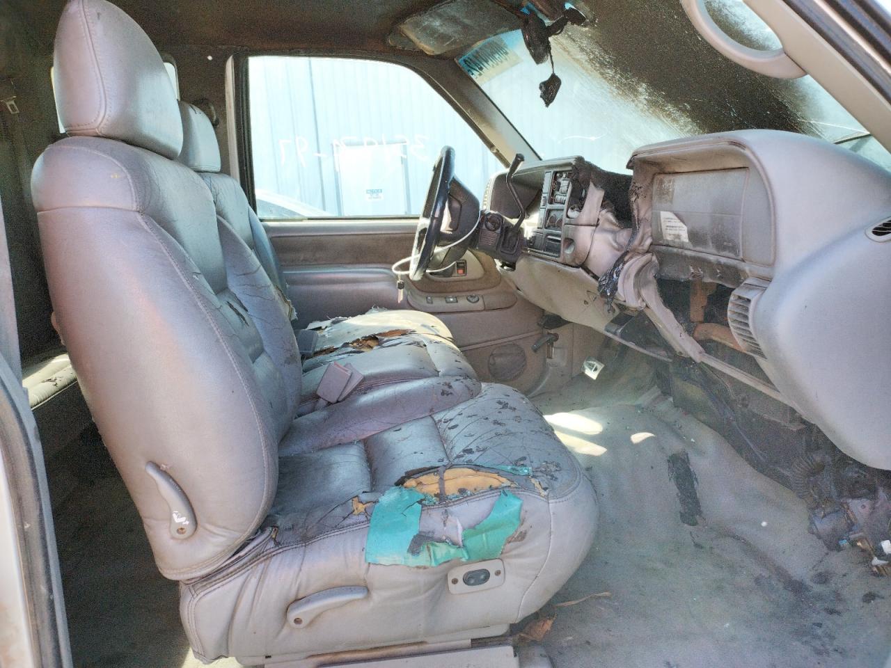 Photo 5 from auction – 1997 CHEVROLET PK with VIN 2GCEC19R2V1136680