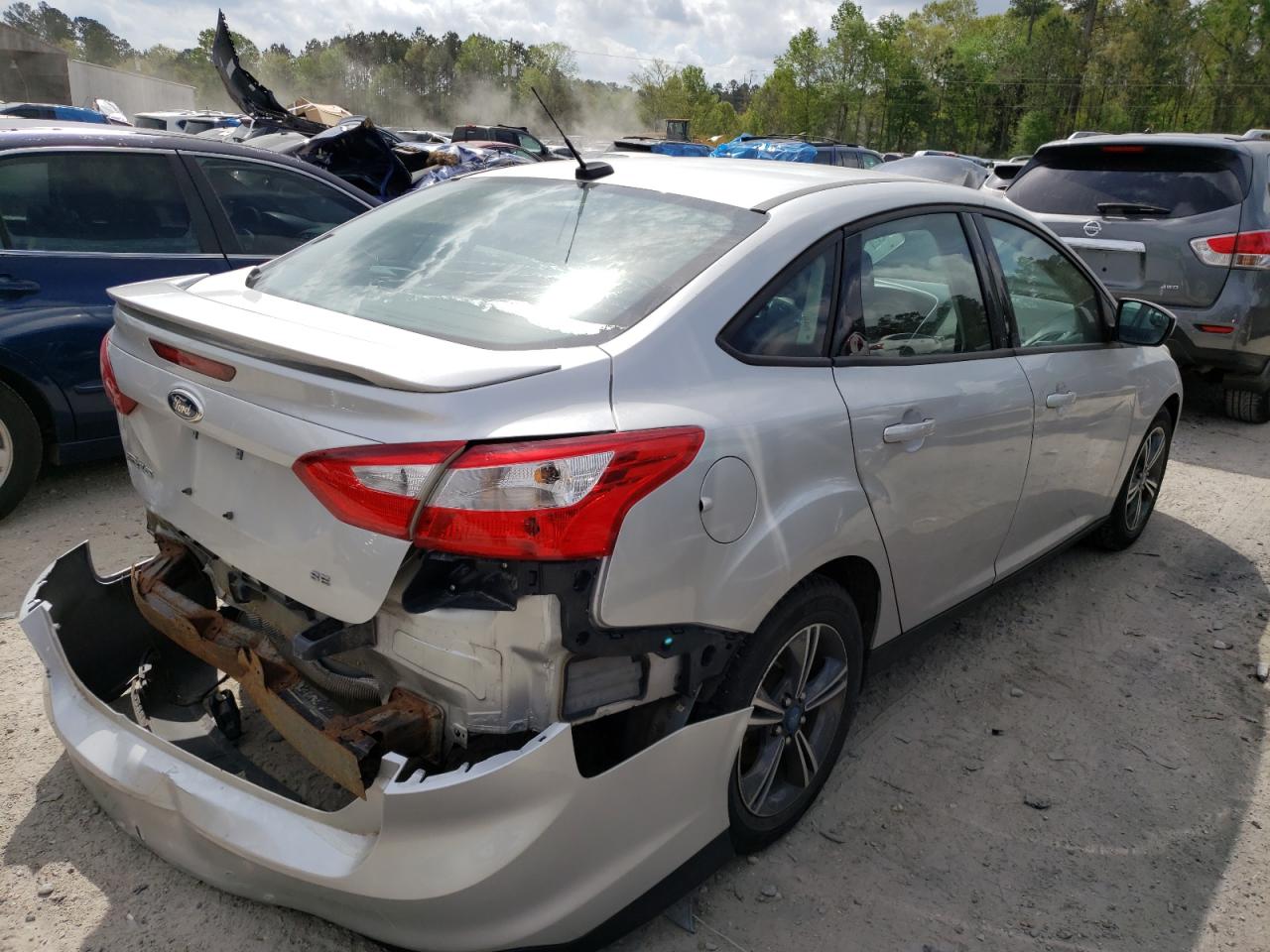 Photo 4 from auction – 2012 FORD FOCUS SE with VIN 1FAHP3F21CL259517