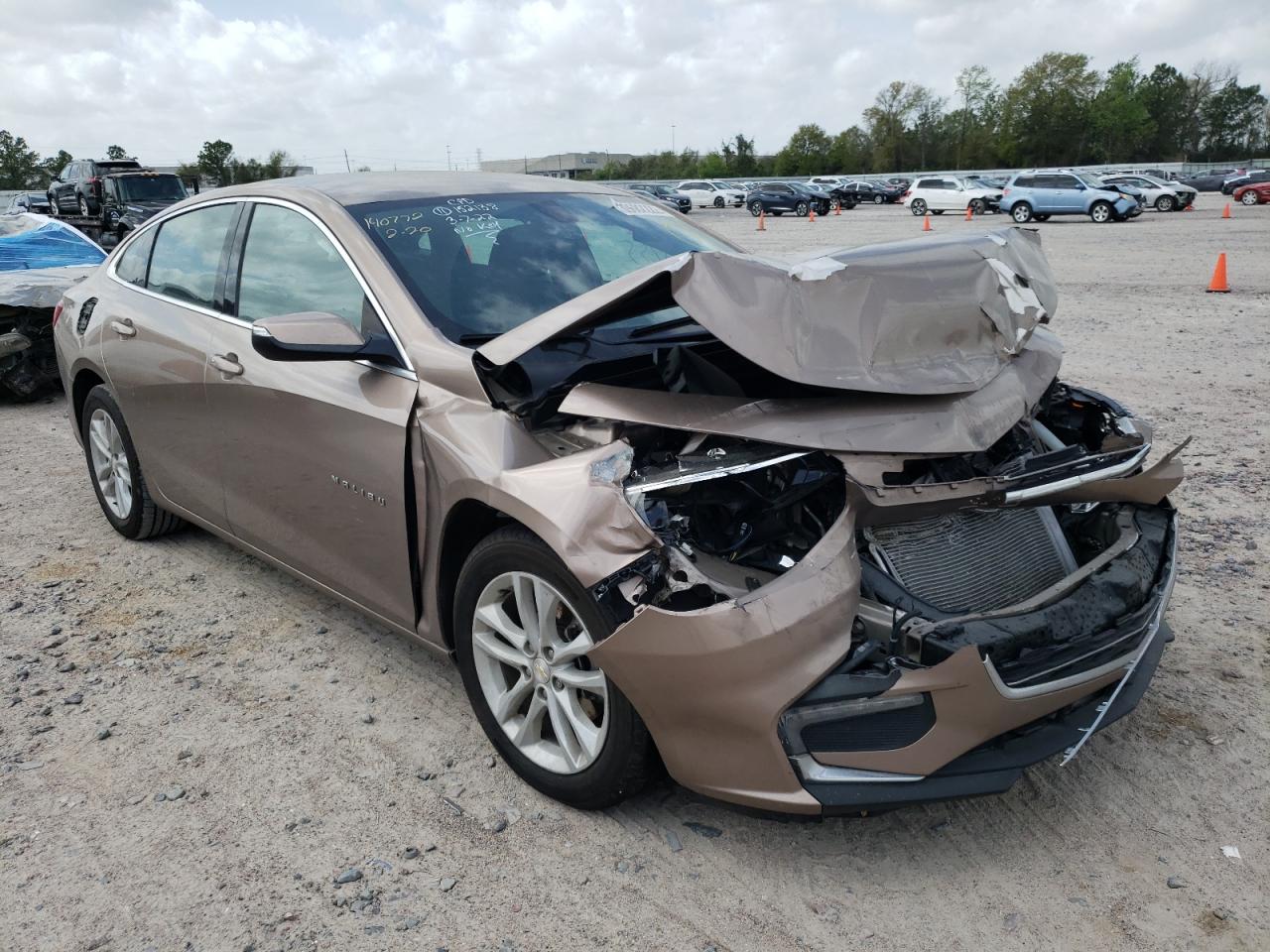 CHEVROLET MALIBU LT 2018 with VIN 1G1ZD5ST7JF243392 - Photo from auction