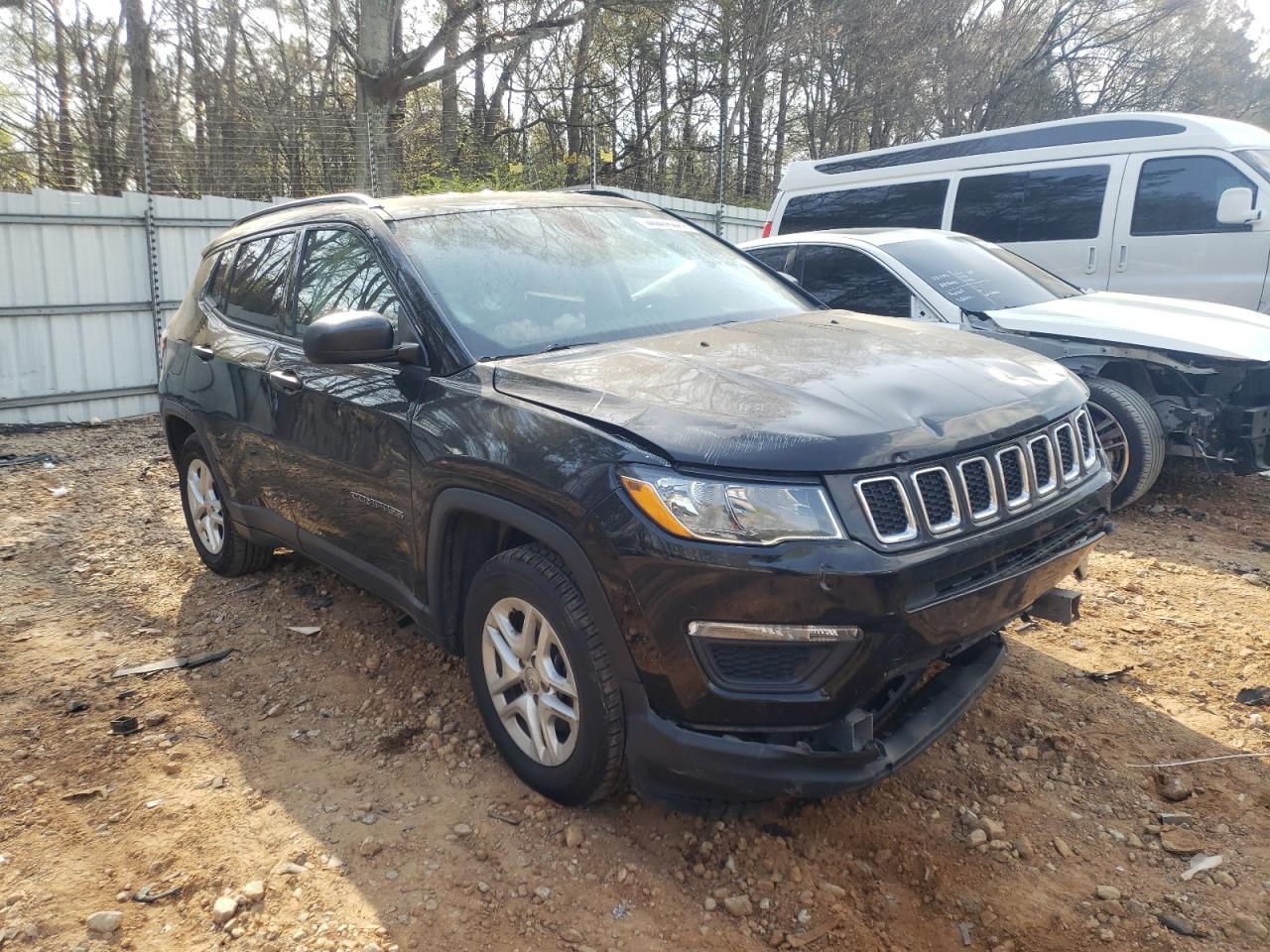JEEP COMPASS SP 2018 with VIN 3C4NJCAB4JT487910 - Photo from auction